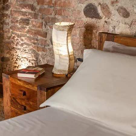 La Bella Wine Guest house *